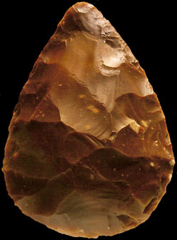 Biface cordiforme en silex
