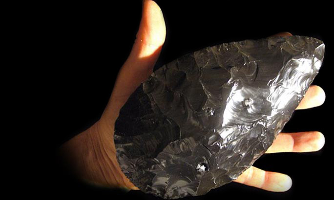 Biface cordiforme en obsidienne