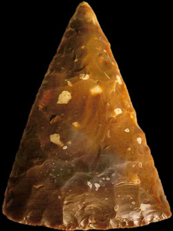 Biface triangulaire en silex